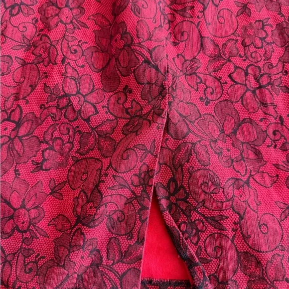 DIXIEFRIED Pinup Retro Red with Black Lace Print Pencil/Wiggle Dress - Picture 5 of 7